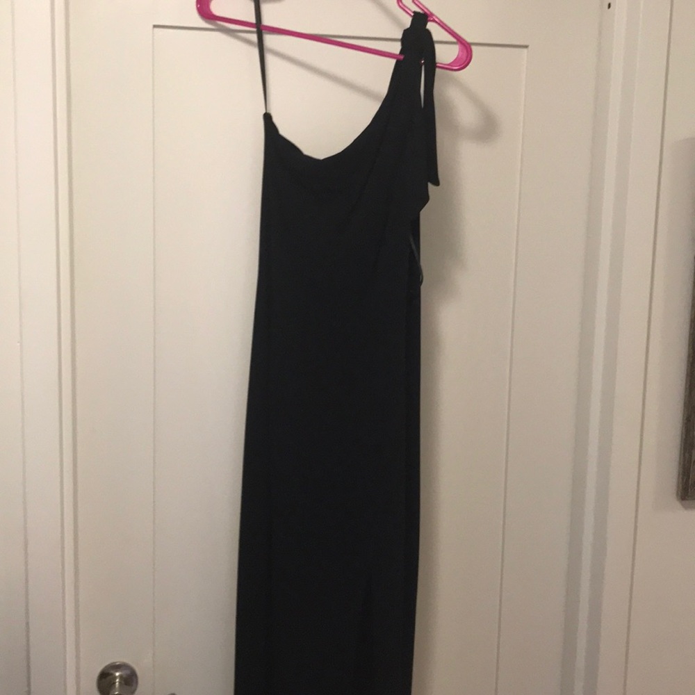Guess collection M black one shoulder maxi dress.